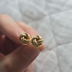 Chic Gold Knot Earrings